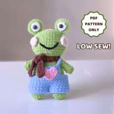 Cute Frog Crochet Pattern - PDF Pattern only